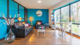 Zenitude Magny Les Hameaux Lobby