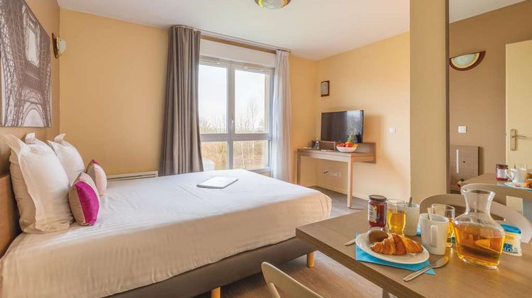 Zenitude Magny Les Hameaux Room