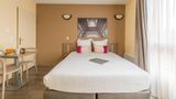 Zenitude Magny Les Hameaux Room