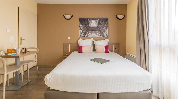 Zenitude Magny Les Hameaux Room