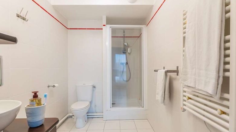 <b>Zenitude Magny Les Hameaux Room</b>. Images powered by <a href="https://iceportal.shijigroup.com/" title="IcePortal" target="_blank">IcePortal</a>.