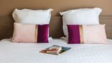 Zenitude Magny Les Hameaux Room