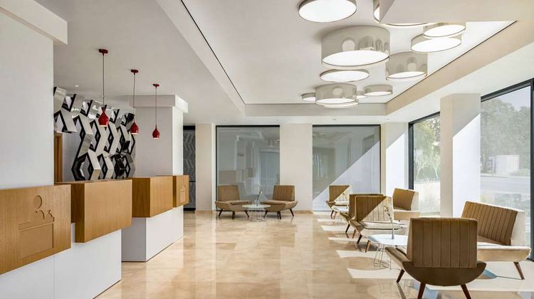 Ramada by Wyndham Slatina Parc Lobby