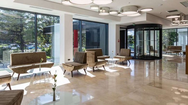 <b>Ramada by Wyndham Slatina Parc Lobby</b>. Images powered by <a href="https://iceportal.shijigroup.com/" title="IcePortal" target="_blank">IcePortal</a>.