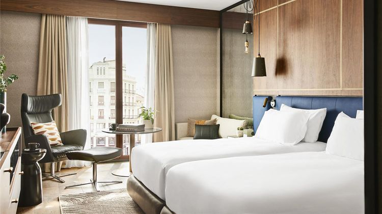 Thompson Madrid by Hyatt Room