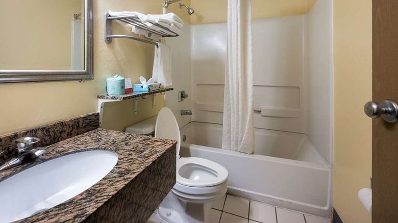 <b>Econo Lodge Spotsylvania Town Center Room</b>. Images powered by <a href="https://iceportal.shijigroup.com/" title="IcePortal" target="_blank">IcePortal</a>.