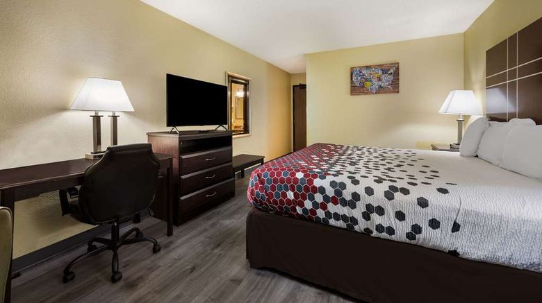 <b>Econo Lodge Spotsylvania Town Center Room</b>. Images powered by <a href="https://iceportal.shijigroup.com/" title="IcePortal" target="_blank">IcePortal</a>.