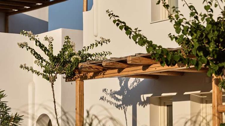 Sea Breeze Beach Resort, Curio by Hilton Exterior