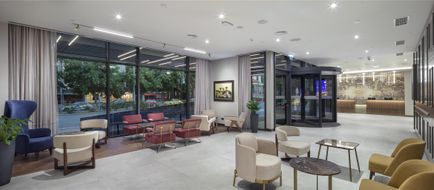 DoubleTree by Hilton Plovdiv Center Lobby