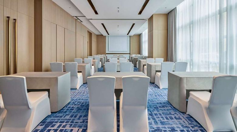 <b>Hilton Garden Inn Shenzhen Guangming Meeting</b>. Images powered by <a href="https://iceportal.shijigroup.com/" title="IcePortal" target="_blank">IcePortal</a>.