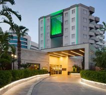 Wyndham Garden Lara Exterior