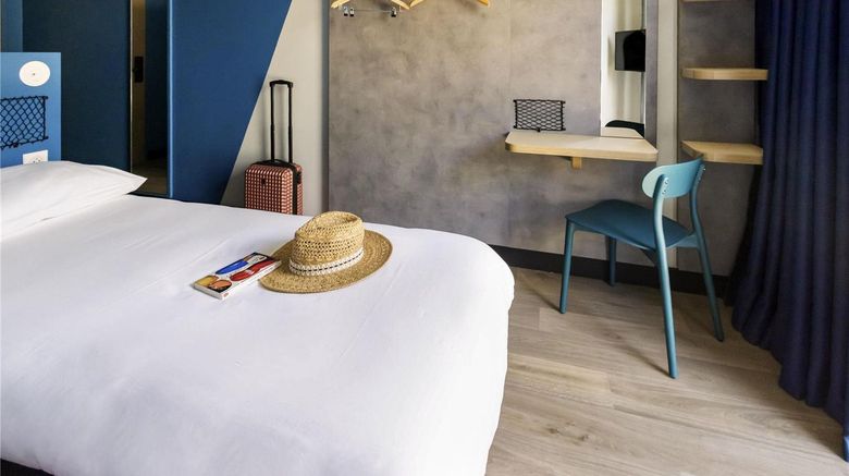 <b>Ibis Budget La Rochelle Centre Room</b>. Images powered by <a href="https://iceportal.shijigroup.com/" title="IcePortal" target="_blank">IcePortal</a>.