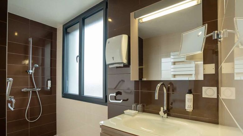 <b>Best Western Hotel Le Quercy Suite</b>. Images powered by <a href="https://iceportal.shijigroup.com/" title="IcePortal" target="_blank">IcePortal</a>.
