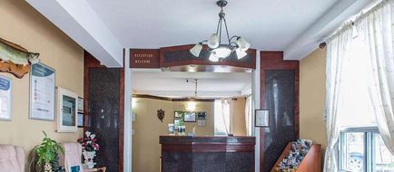 Super 8 by Wyndham Pembroke Lobby