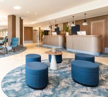 Radisson Hotel Nice Airport Lobby