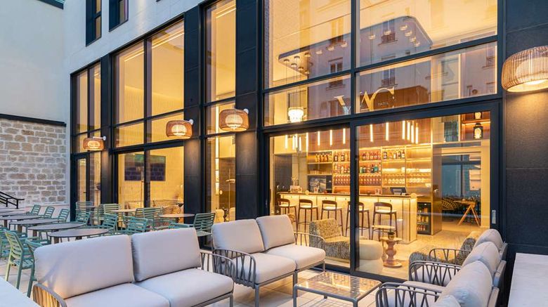 <b>Hotel YAC Paris Clichy Radisson Individ Exterior</b>. Images powered by <a href="https://iceportal.shijigroup.com/" title="IcePortal" target="_blank">IcePortal</a>.