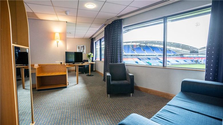 <b>Bolton Stadium Hotel,Radisson Individual Room</b>. Images powered by <a href="https://iceportal.shijigroup.com/" title="IcePortal" target="_blank">IcePortal</a>.