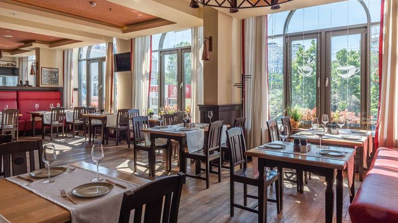 <b>Cosmos Sochi Hotel, Radisson Individuals Restaurant</b>. Images powered by <a href="https://iceportal.shijigroup.com/" title="IcePortal" target="_blank">IcePortal</a>.
