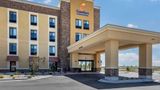 Comfort Inn & Suites Bennett Exterior