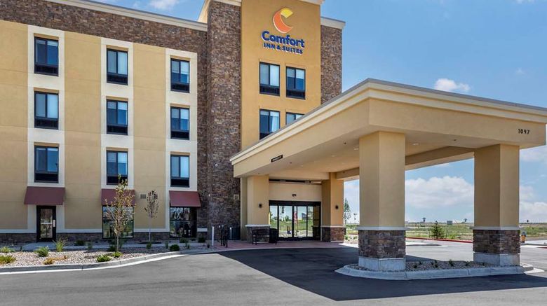 <b>Comfort Inn & Suites Bennett Exterior</b>. Images powered by <a href="https://iceportal.shijigroup.com/" title="IcePortal" target="_blank">IcePortal</a>.