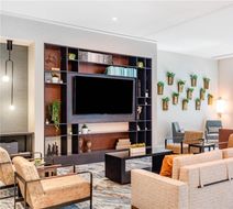Cambria New Haven University Area Lobby