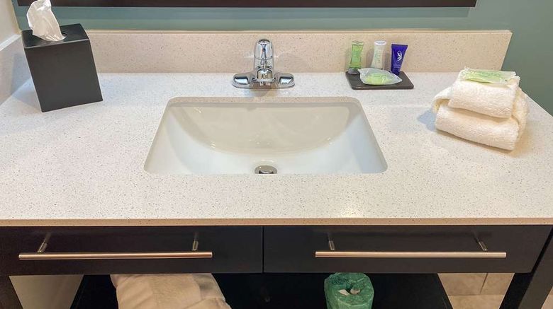 <b>Sleep Inn & Suites-Coliseum Area Room</b>. Images powered by <a href="https://iceportal.shijigroup.com/" title="IcePortal" target="_blank">IcePortal</a>.