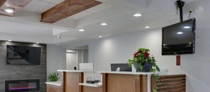Baymont by Wyndham Ridgeland I-95 Lobby