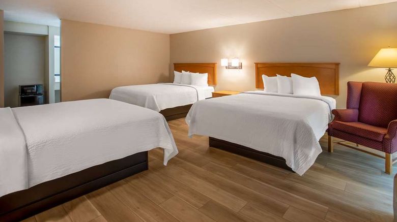 <b>Days Inn by Wyndham Birch Run Room</b>. Images powered by <a href="https://iceportal.shijigroup.com/" title="IcePortal" target="_blank">IcePortal</a>.