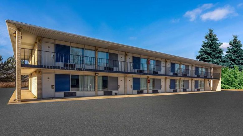 <b>Days Inn by Wyndham Birch Run Exterior</b>. Images powered by <a href="https://iceportal.shijigroup.com/" title="IcePortal" target="_blank">IcePortal</a>.