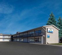 Days Inn by Wyndham Birch Run Exterior