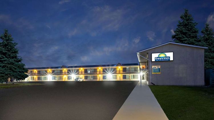 Days Inn by Wyndham Birch Run Exterior
