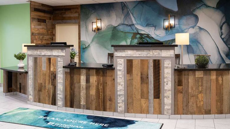 <b>Wyndham Garden Otsego-Minneapolis Lobby</b>. Images powered by <a href="https://iceportal.shijigroup.com/" title="IcePortal" target="_blank">IcePortal</a>.