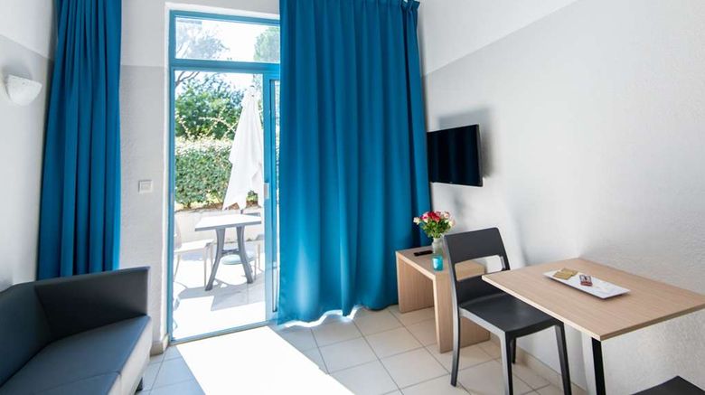 <b>Comfort Aparthotel Frejus Room</b>. Images powered by <a href="https://iceportal.shijigroup.com/" title="IcePortal" target="_blank">IcePortal</a>.