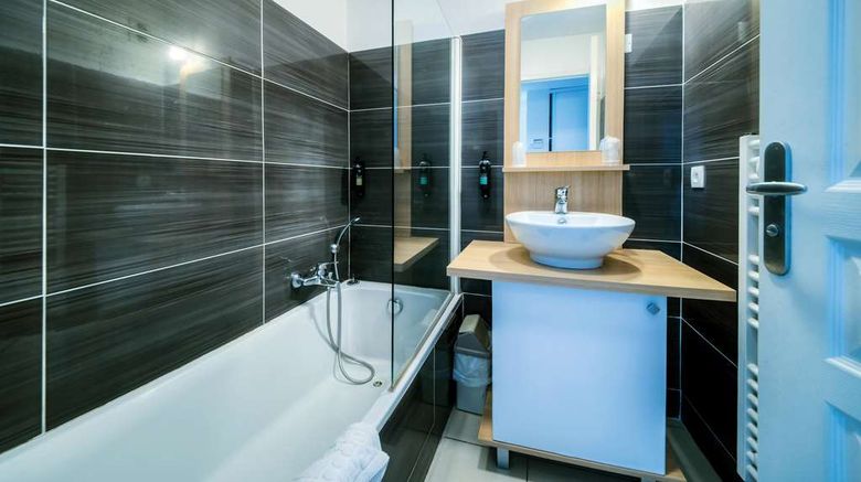<b>Comfort Aparthotel Frejus Room</b>. Images powered by <a href="https://iceportal.shijigroup.com/" title="IcePortal" target="_blank">IcePortal</a>.