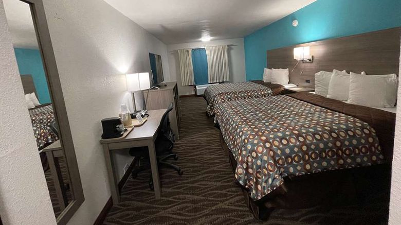 <b>Baymont by Wyndham Omaha South Room</b>. Images powered by <a href="https://iceportal.shijigroup.com/" title="IcePortal" target="_blank">IcePortal</a>.