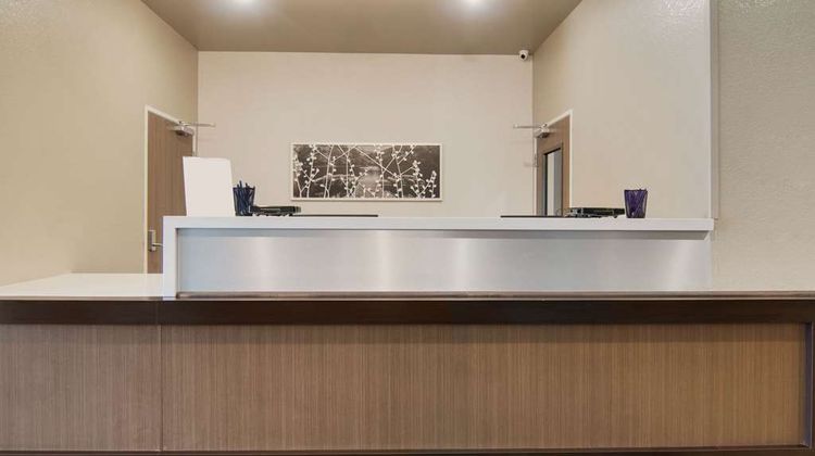 MainStay Suites Lobby