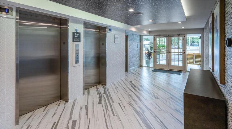 Hilton Garden Inn Historic District Lobby
