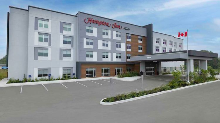 Hampton Inn by Hilton Midland Exterior