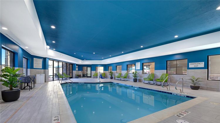 Hampton Inn & Suites Marina Pool