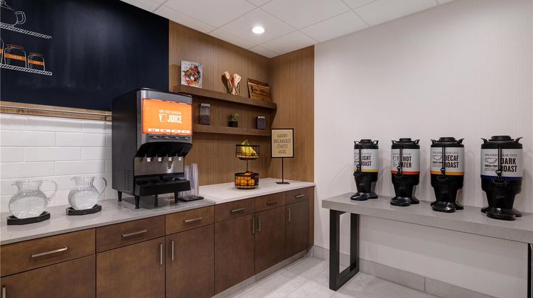 Hampton Inn & Suites Marina Restaurant