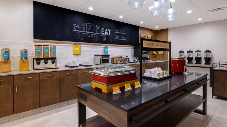 Hampton Inn & Suites Marina Restaurant
