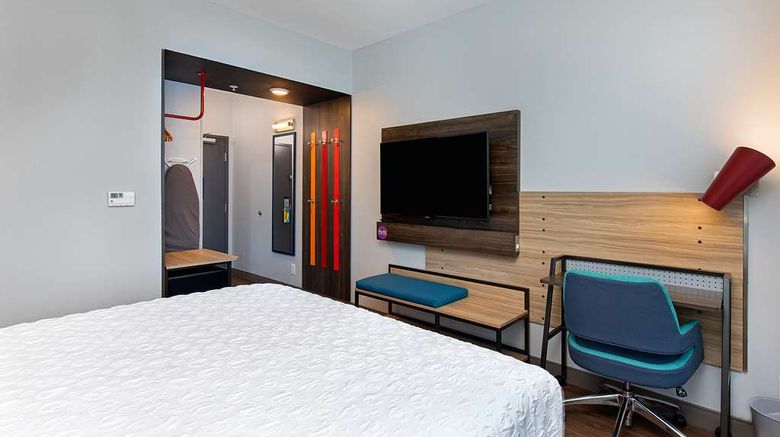 <b>Tru by Hilton University Medical Center Room</b>. Images powered by <a href="https://iceportal.shijigroup.com/" title="IcePortal" target="_blank">IcePortal</a>.
