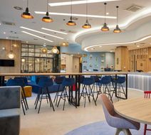 Hampton by Hilton Poznan Swarzedz Lobby