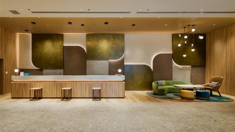 <b>Hilton Garden Inn Kyoto Shijo Karasuma Lobby</b>. Images powered by <a href="https://iceportal.shijigroup.com/" title="IcePortal" target="_blank">IcePortal</a>.