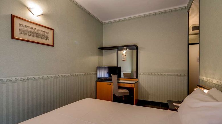 <b>Hotel San Donato Room</b>. Images powered by <a href="https://iceportal.shijigroup.com/" title="IcePortal" target="_blank">IcePortal</a>.