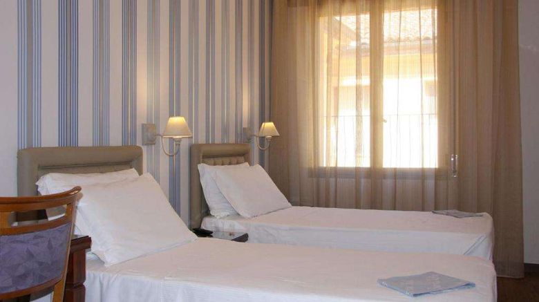 <b>Hotel San Donato Room</b>. Images powered by <a href="https://iceportal.shijigroup.com/" title="IcePortal" target="_blank">IcePortal</a>.