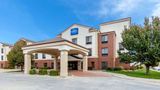Baymont by Wyndham Pratt Exterior