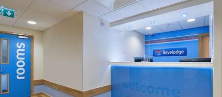 Travelodge Walton-on-Thames Central Lobby