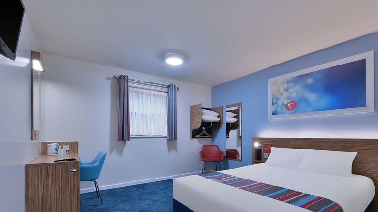 <b>Travelodge Walton-on-Thames Central Room</b>. Images powered by <a href="https://iceportal.shijigroup.com/" title="IcePortal" target="_blank">IcePortal</a>.