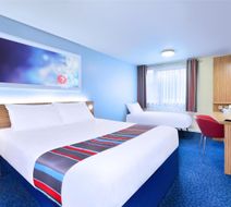Travelodge Walton-on-Thames Central Room